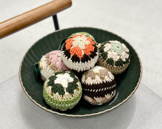 Free Crochet Pattern - Granny Circle Bauble