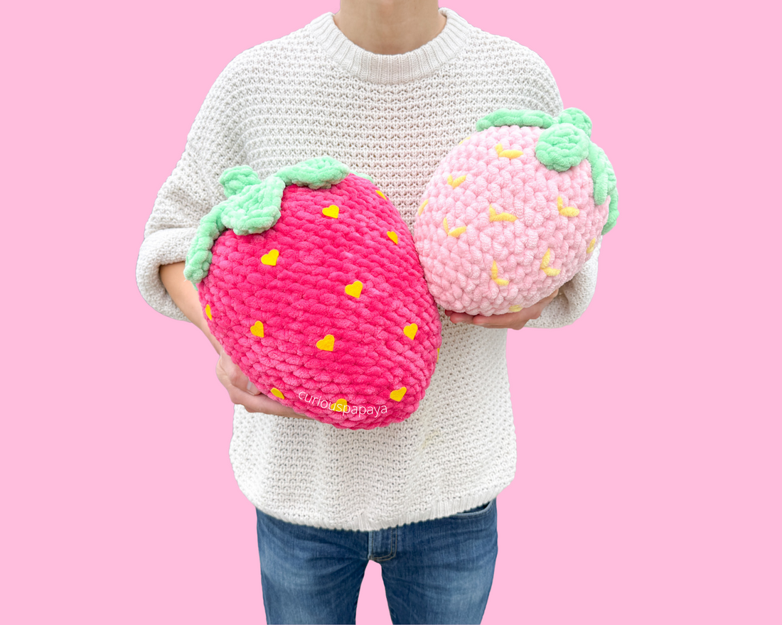 Free Crochet Pattern - Giant Strawberry