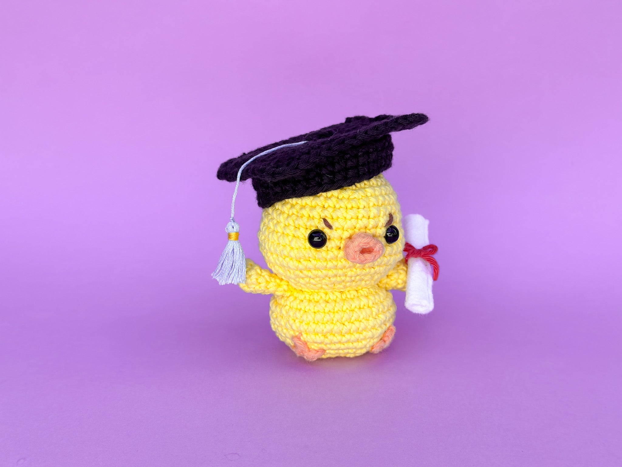 Free Crochet Pattern Graduation Cap Curiouspapaya free-crochet-pattern-graduation-cap-curiouspapaya