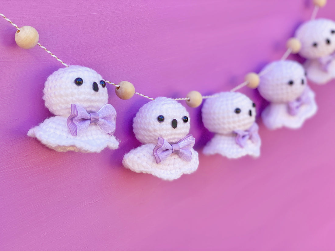 Free Crochet Pattern - Grayson the Ghost